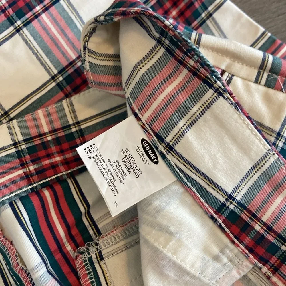 Old Navy plaid pixie pants - Picture 2 of 4